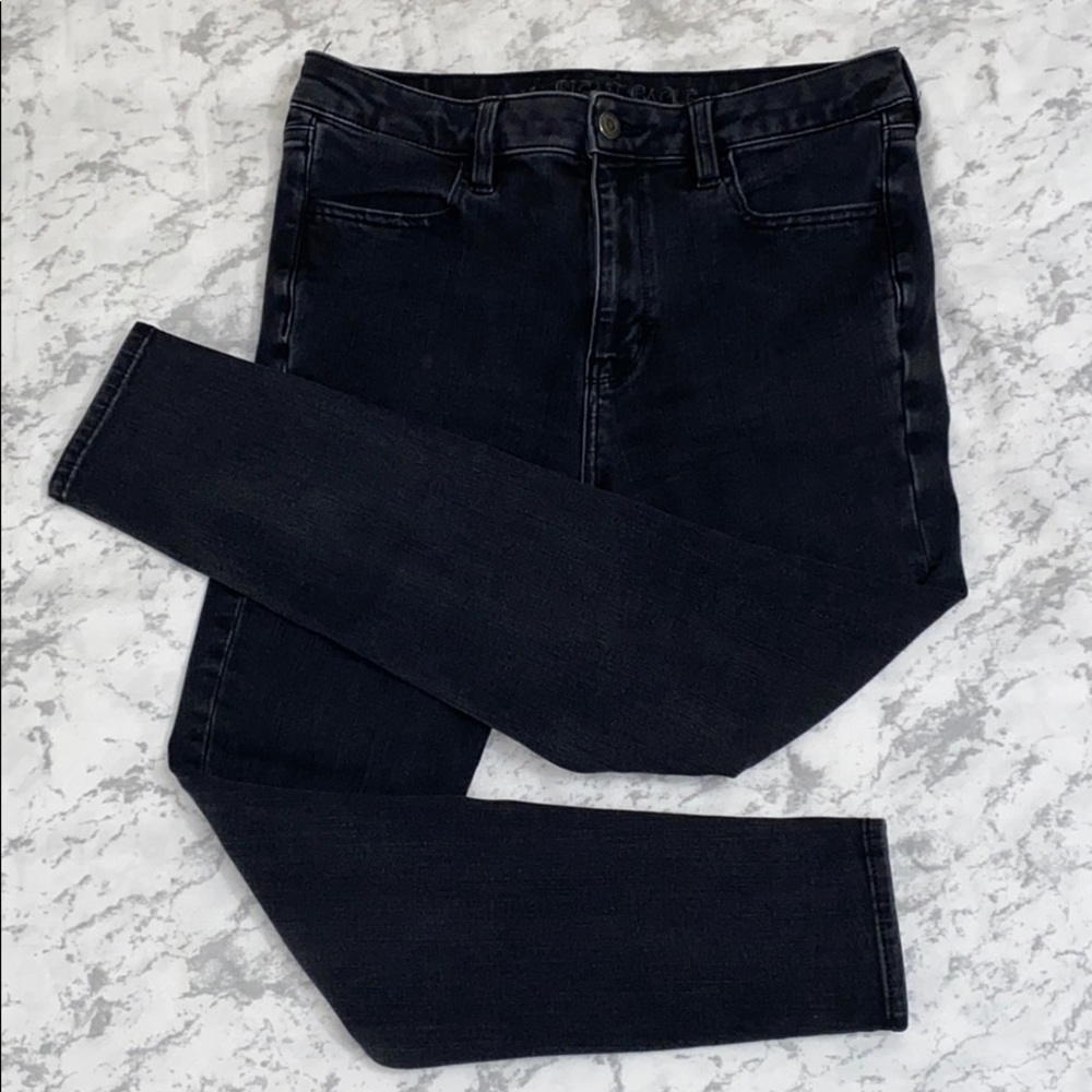 Black skinny jeans/jeggings
